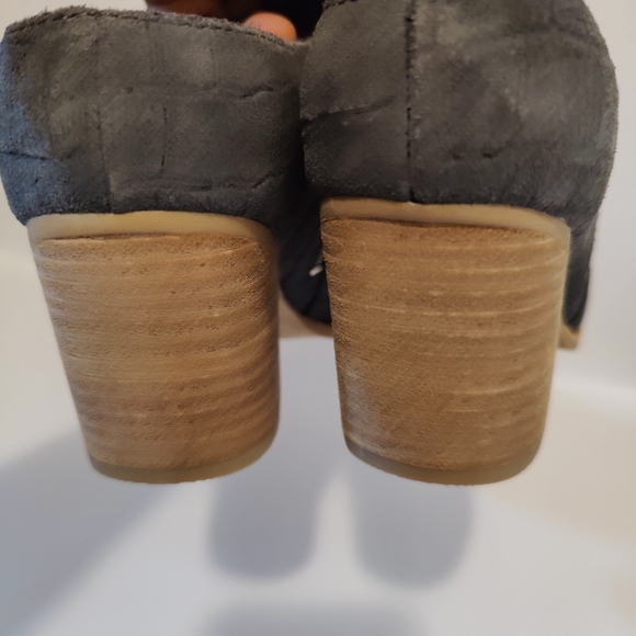 Dolce Vita Women's Gray Snake print Mule - Picture 6 of 9